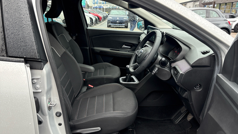 Dacia Jogger 1.0 TCe Extreme SE 5dr Petrol Estate